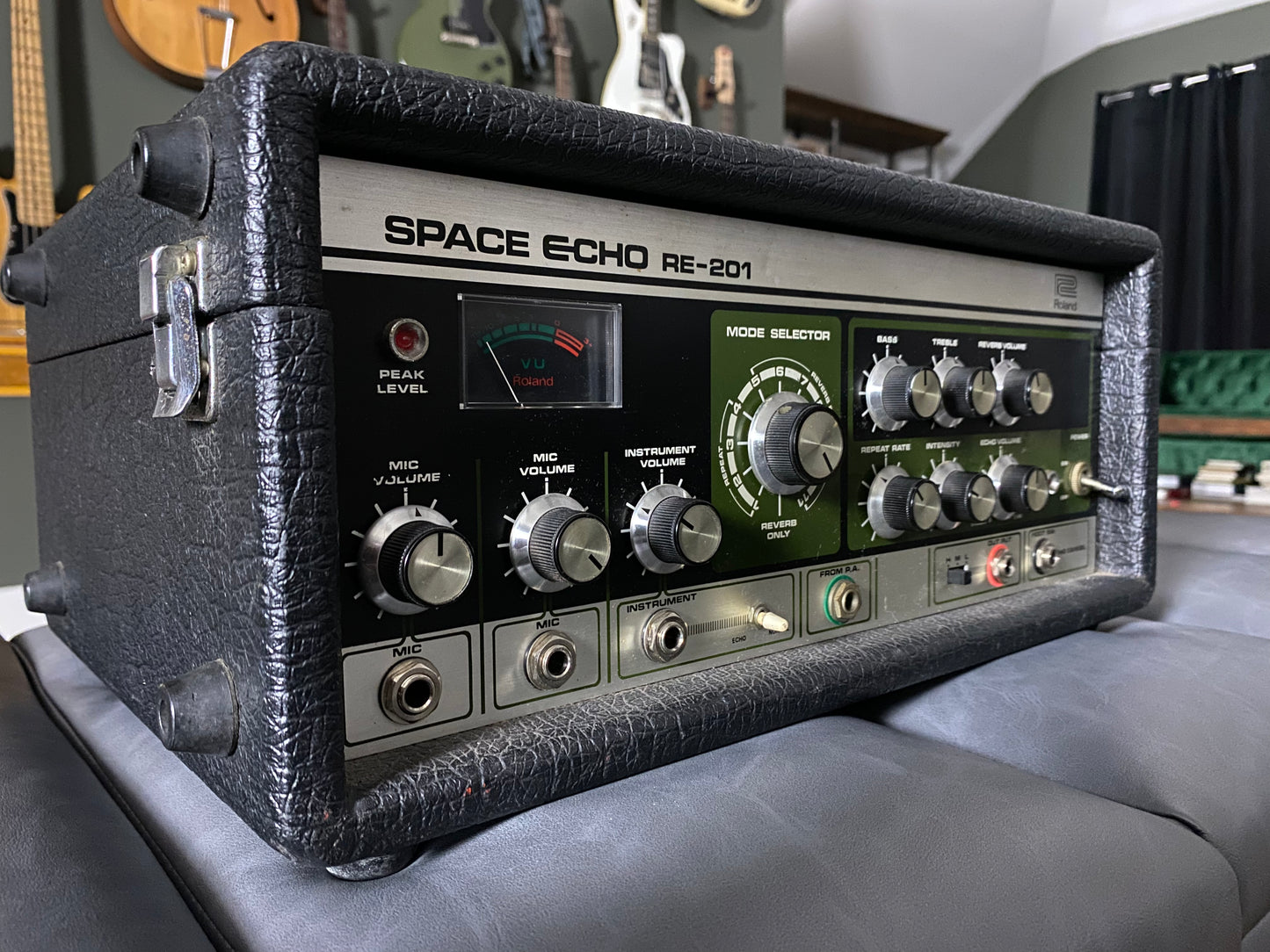 Roland Space Echo RE-201