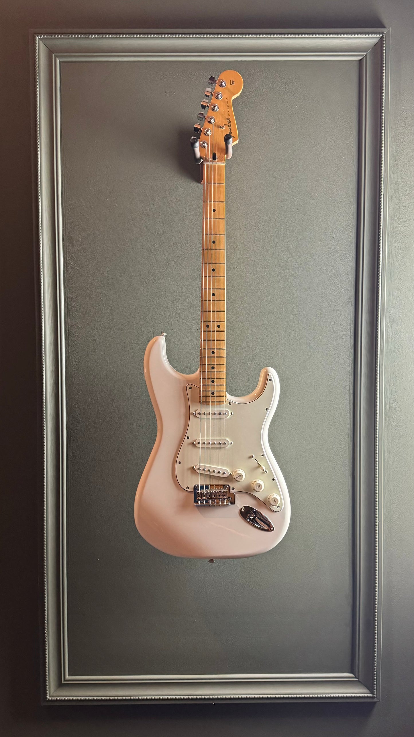 Fender Custom Shop “NAMM Limited 1956 Thinline” (from “Music Is Win)