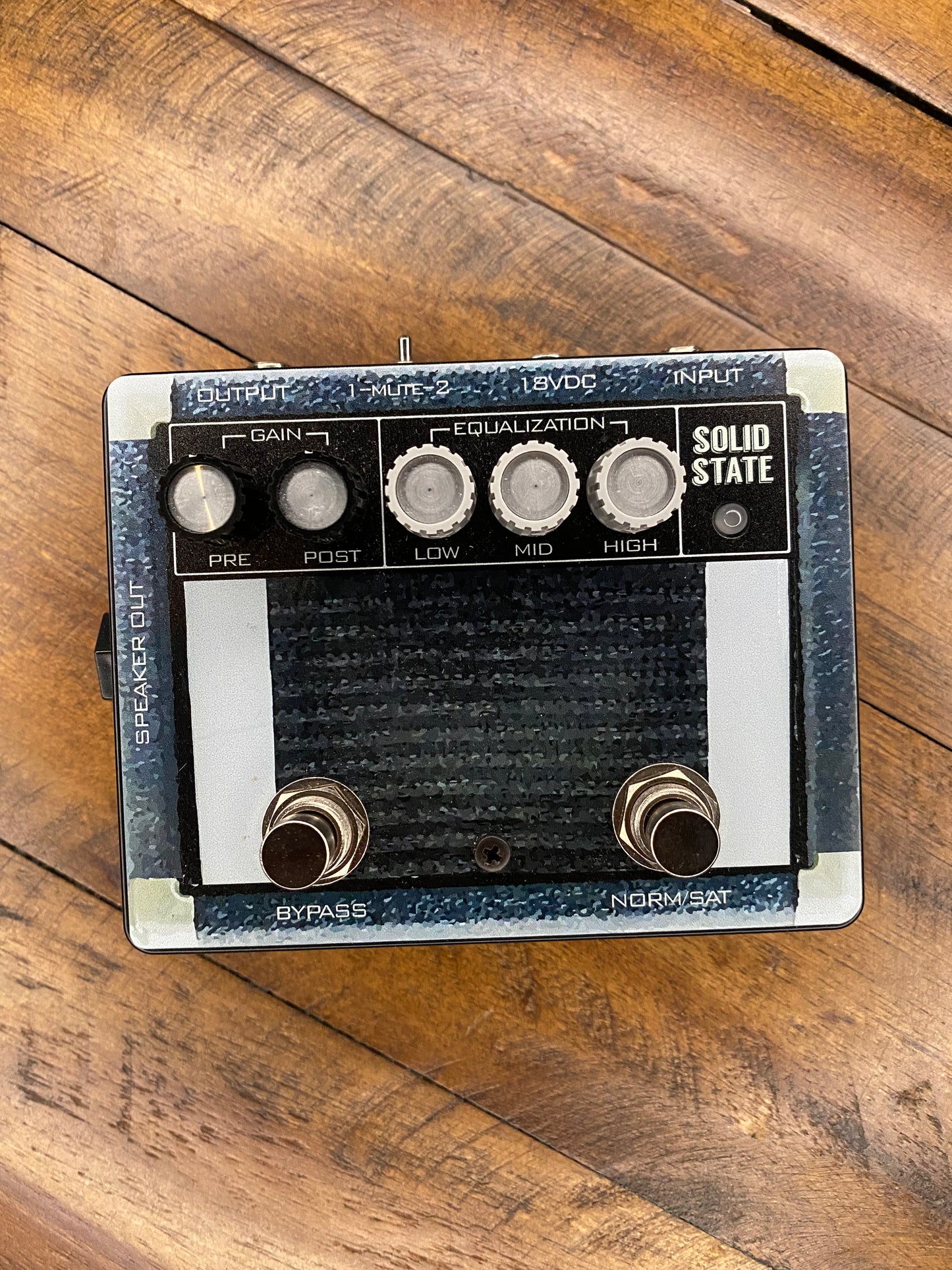 Acorn Amps “Solid State Amp / Preamp Pedal”