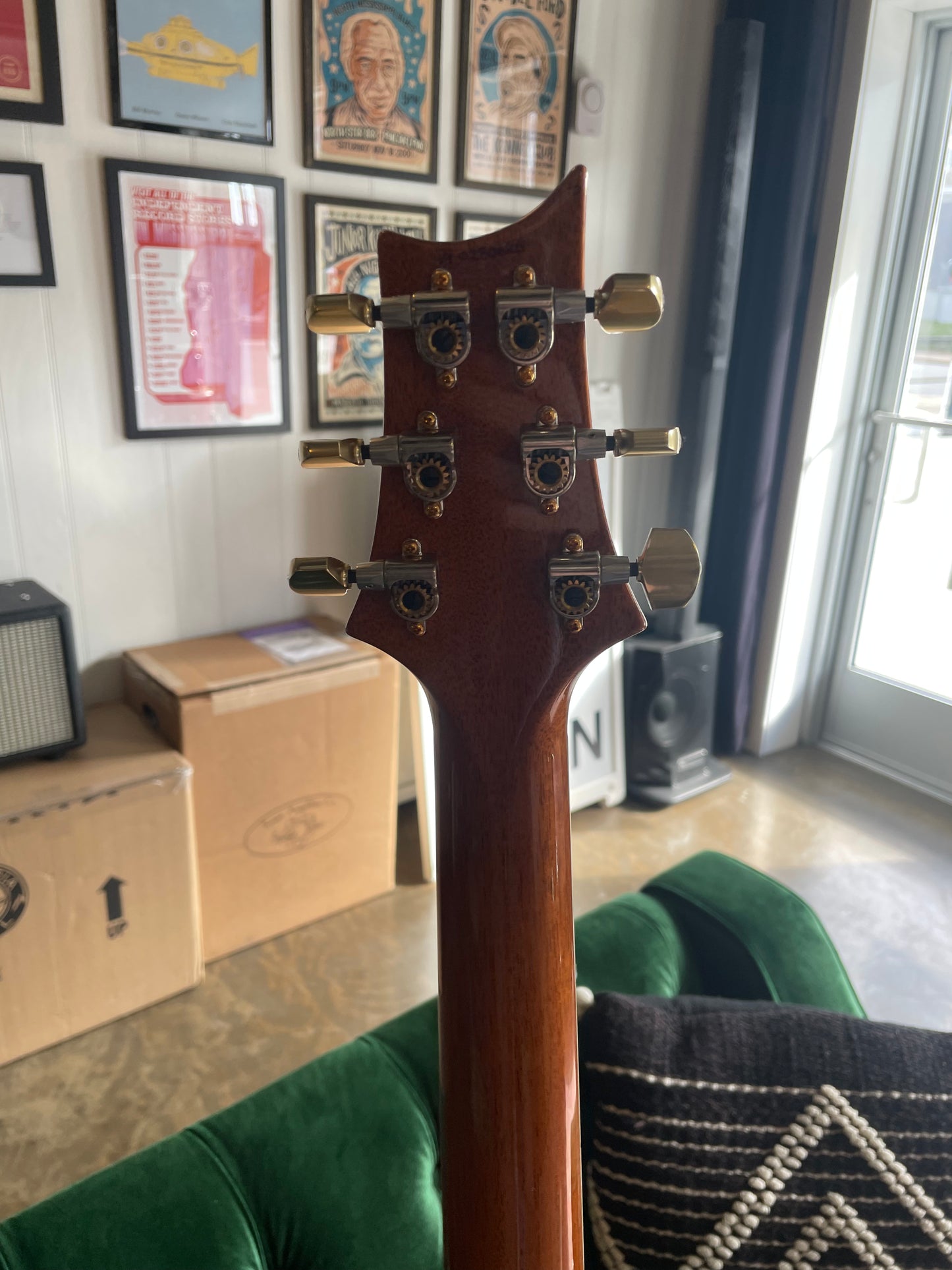Paul Reed Smith McCarty 594 10-Top (from “Music Is Win”)