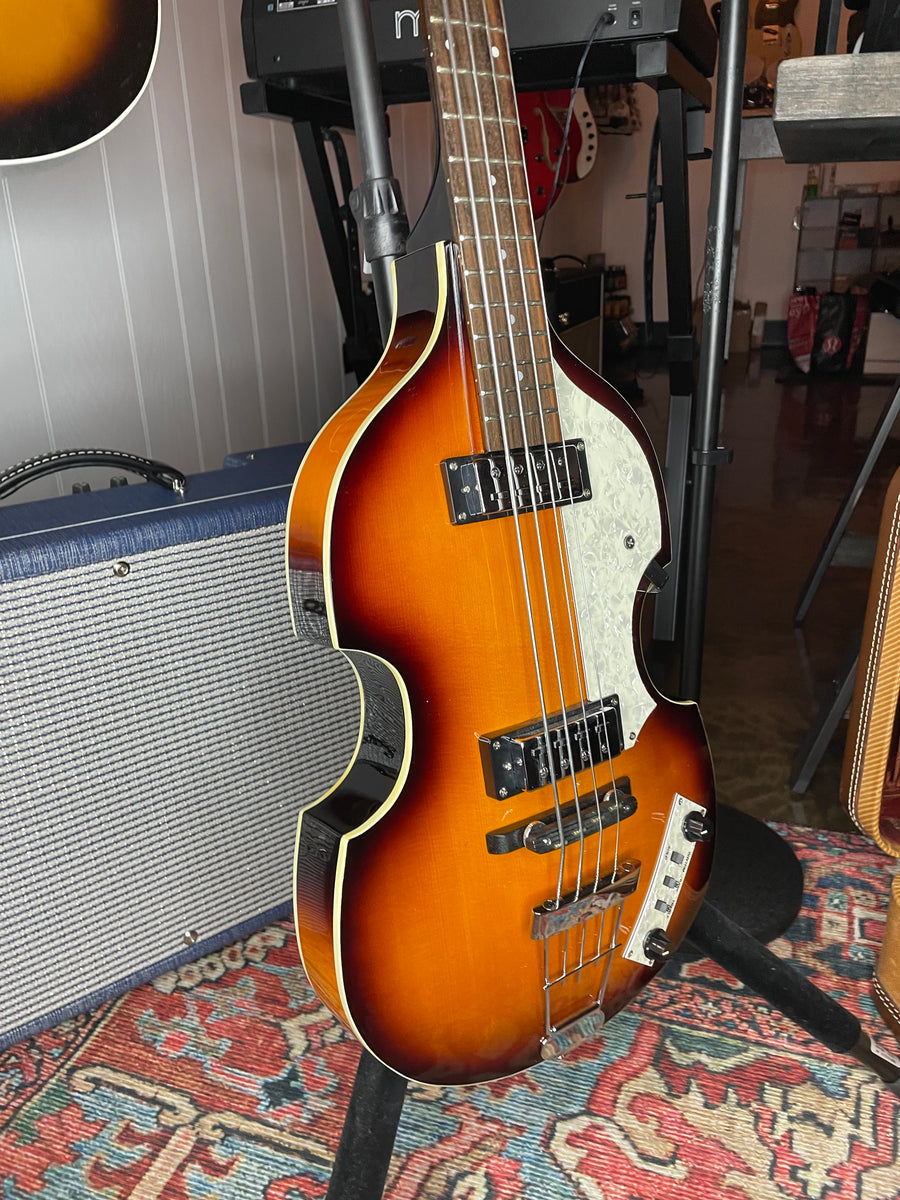 Hofner B-Bass HI-Series – Caldwell Guitars Nashville