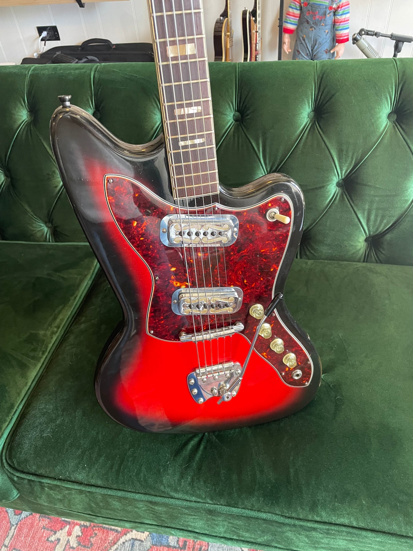 Harmony H19 Silhouette (1960’s)