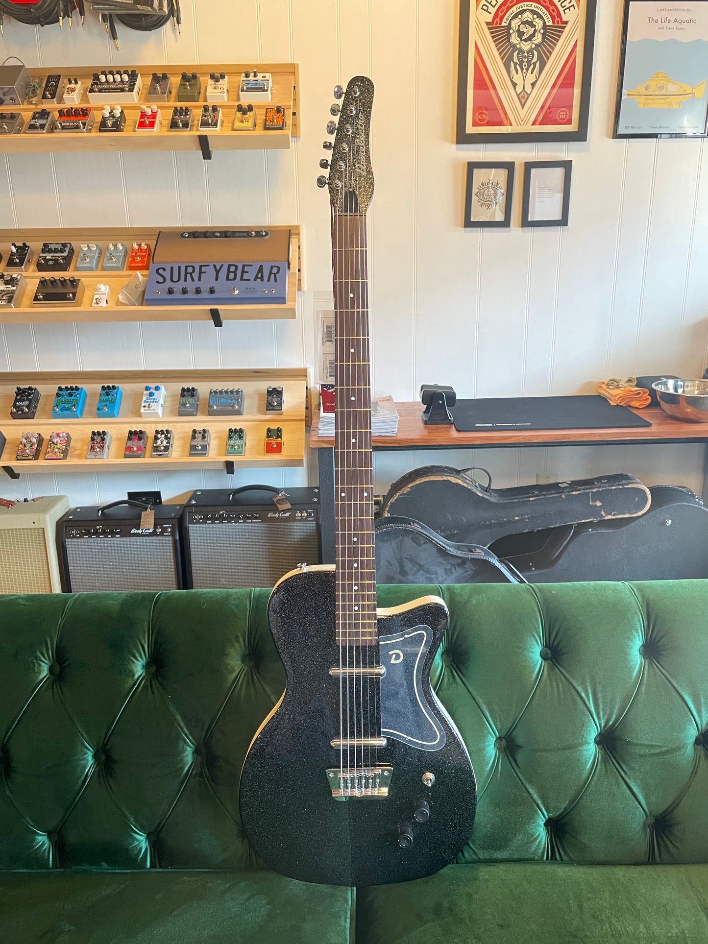 Danelectro 56 Baritone Metal Flake