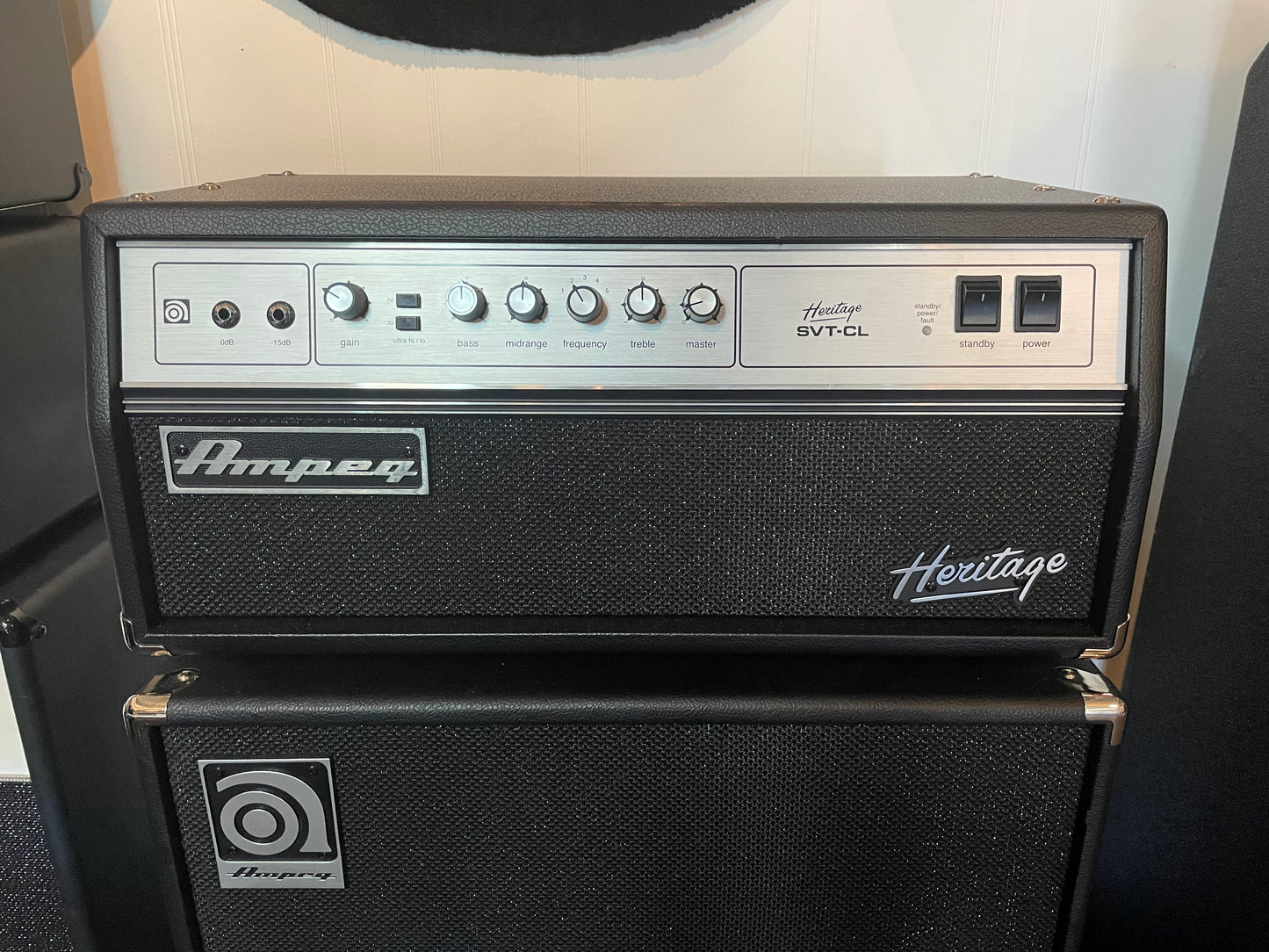 Ampeg SVT-CL Heritage Series Head and 410
