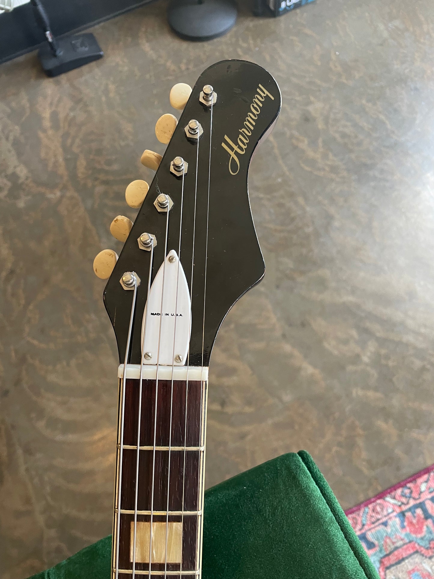 Harmony H19 Silhouette (1960’s)