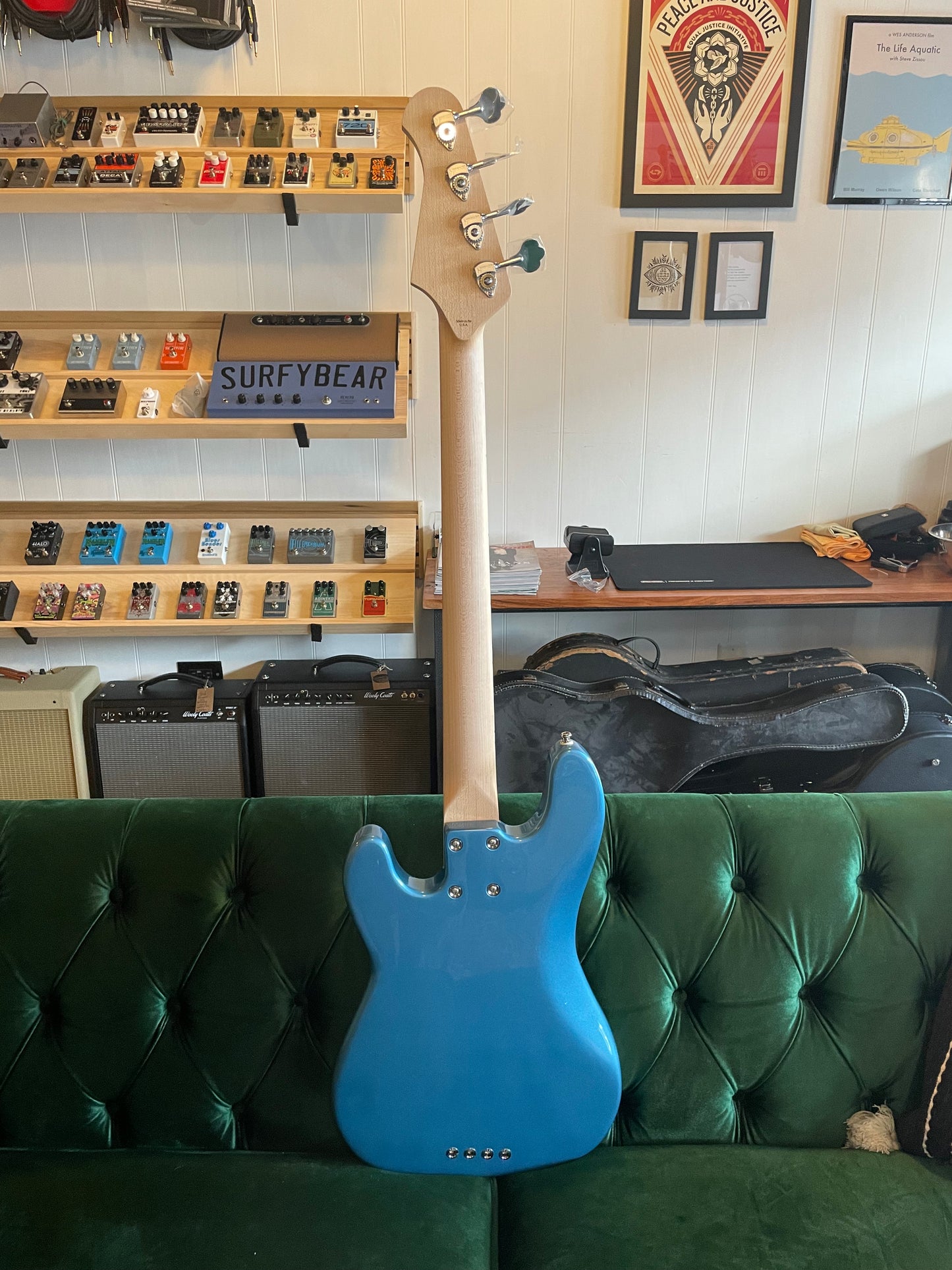 Lakland 44-64 Classic Lake Placid Blue
