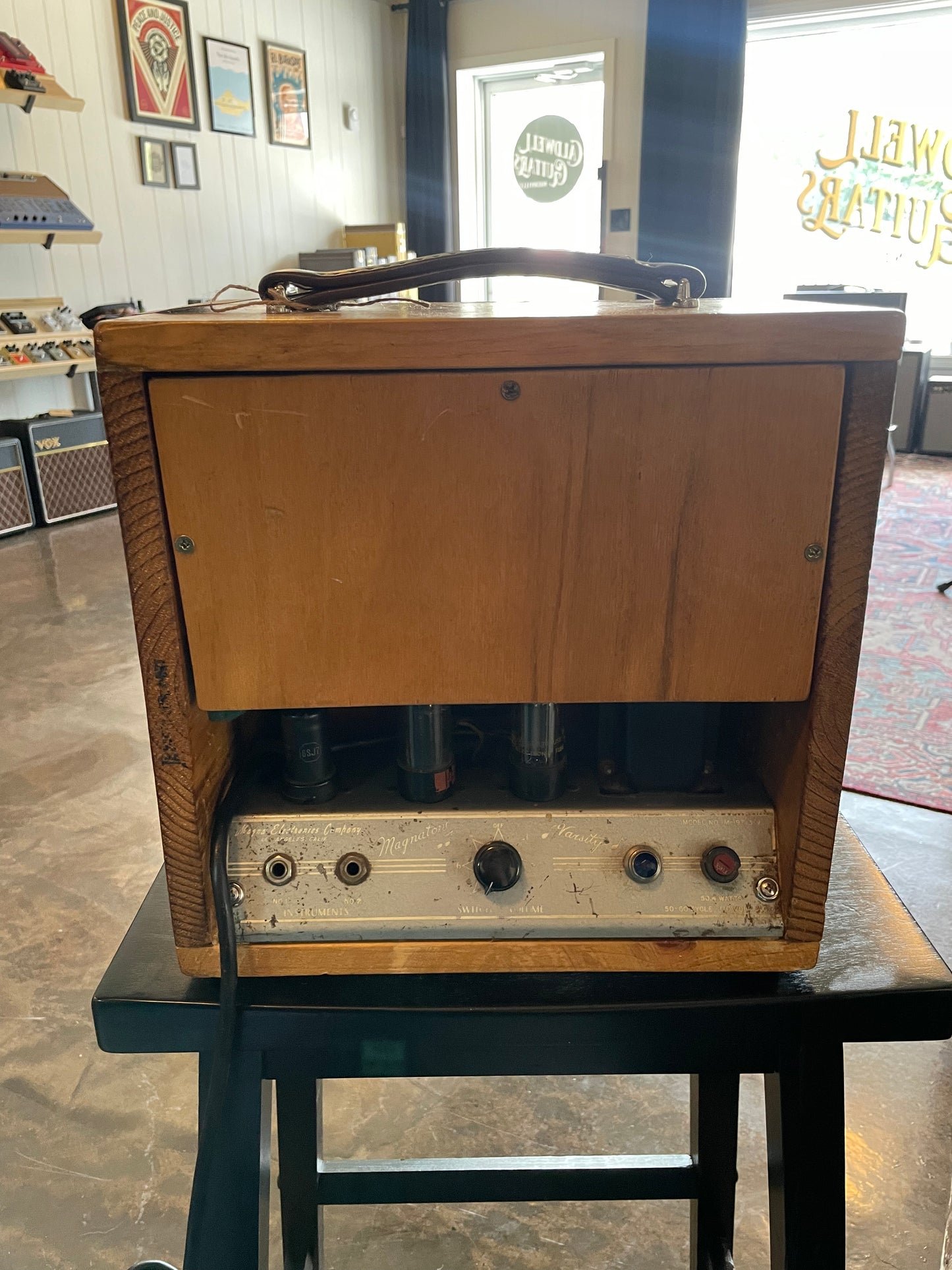 1940’s Magnatone Varsity
