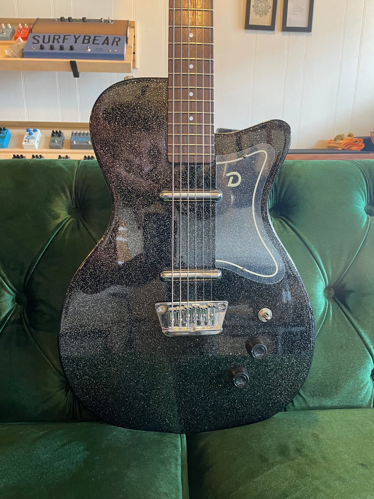 Danelectro 56 Baritone Metal Flake