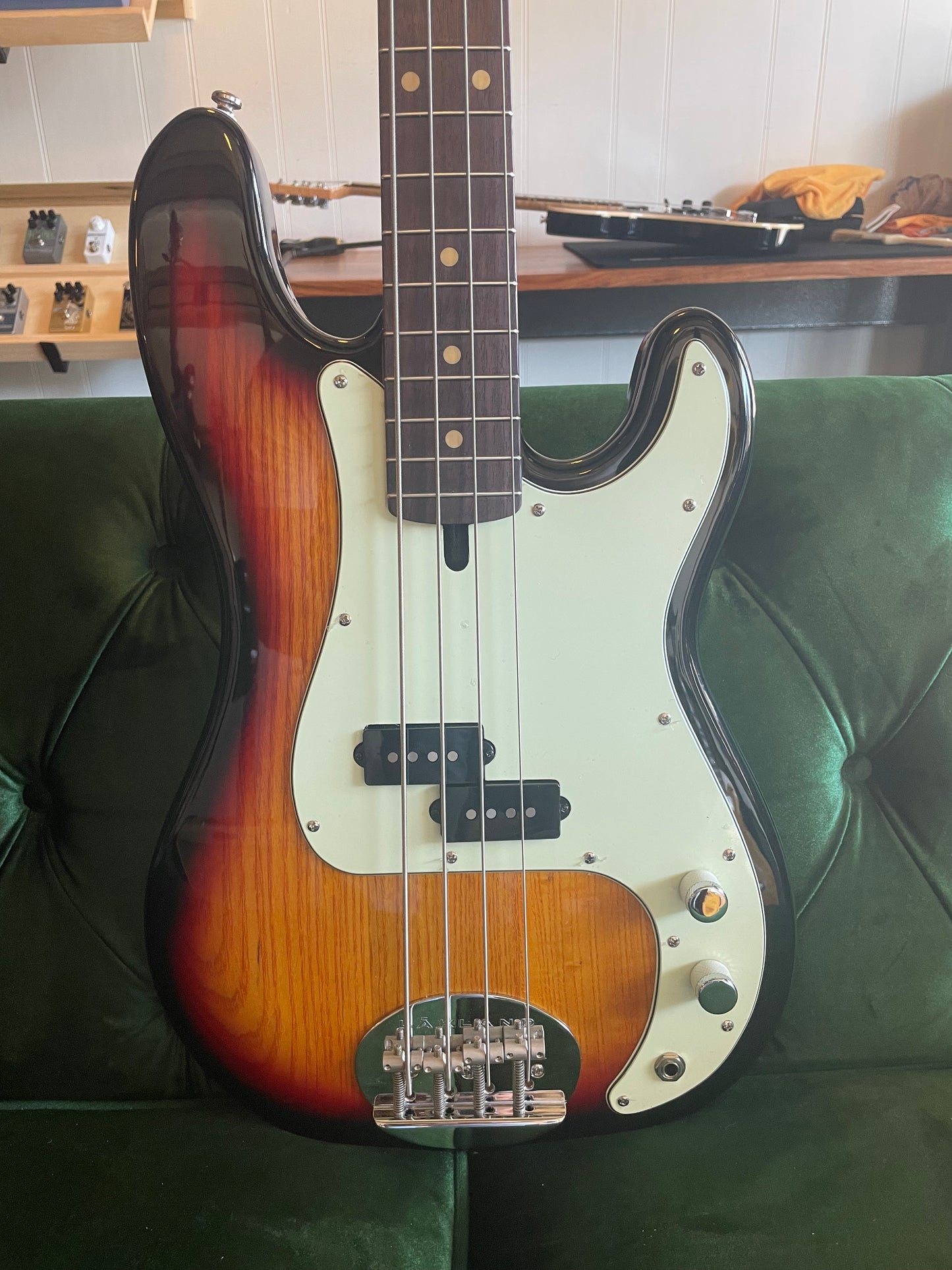 Lakland Skyline 44-64 P-Bass Sunburst