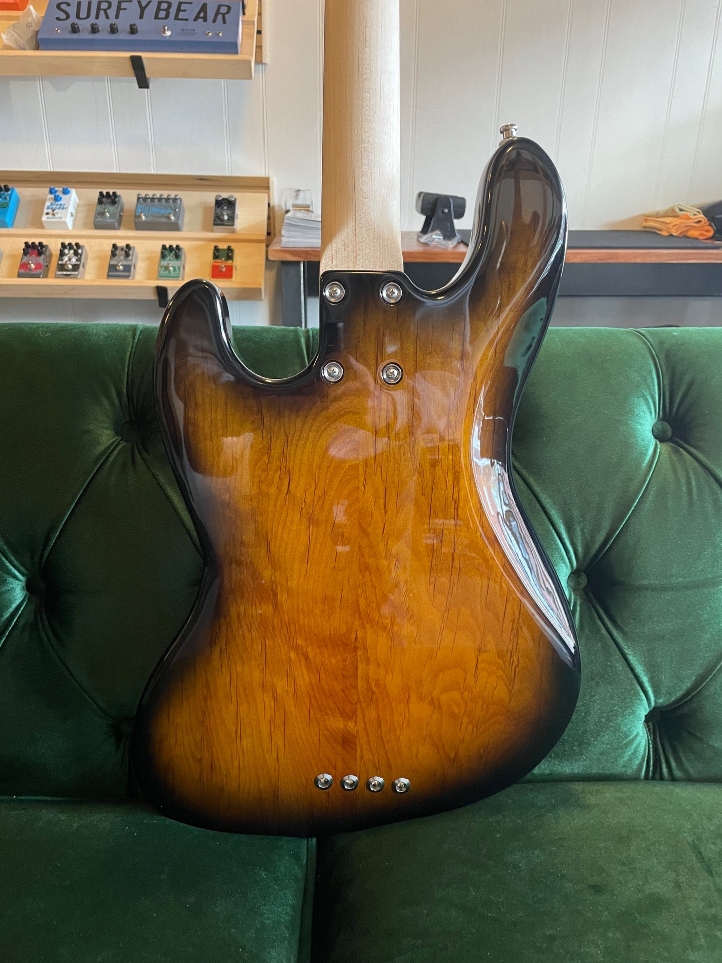 Lakland 44-60 Classic Sunburst