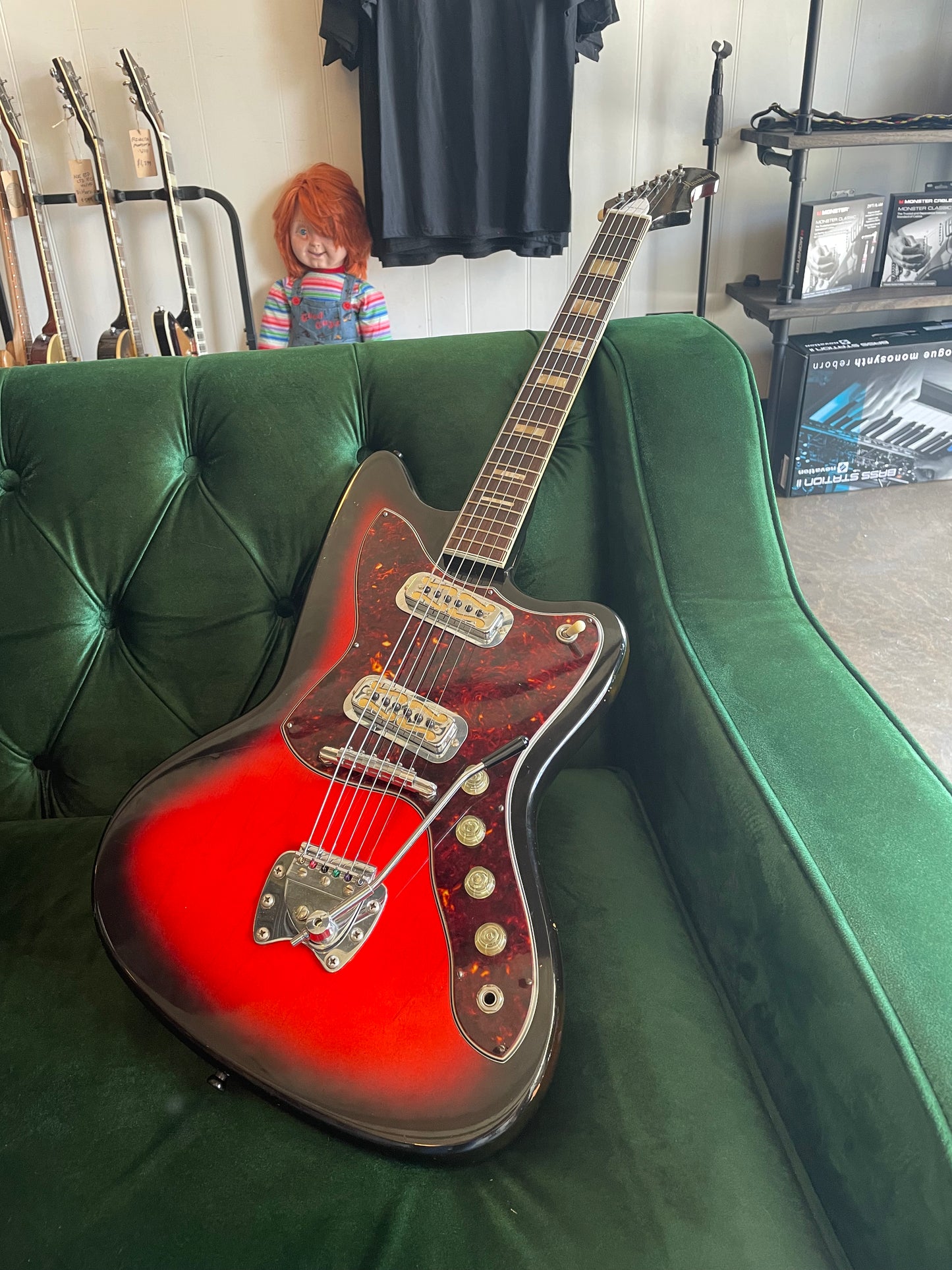 Harmony H19 Silhouette (1960’s)