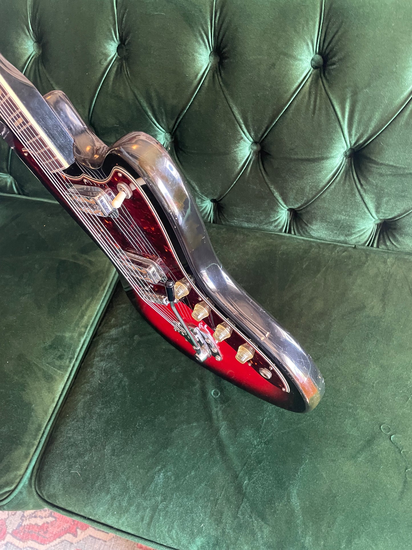 Harmony H19 Silhouette (1960’s)