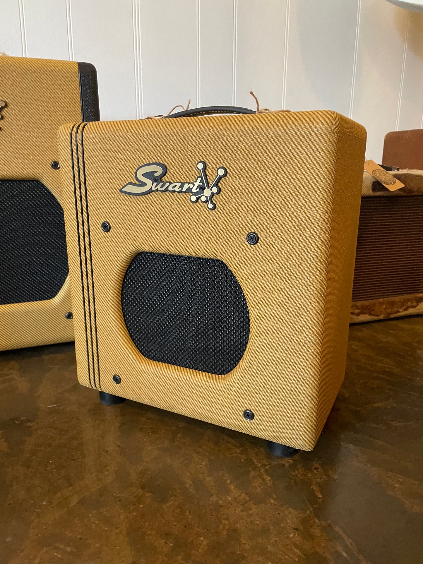 Swart Space Tone 6V6se