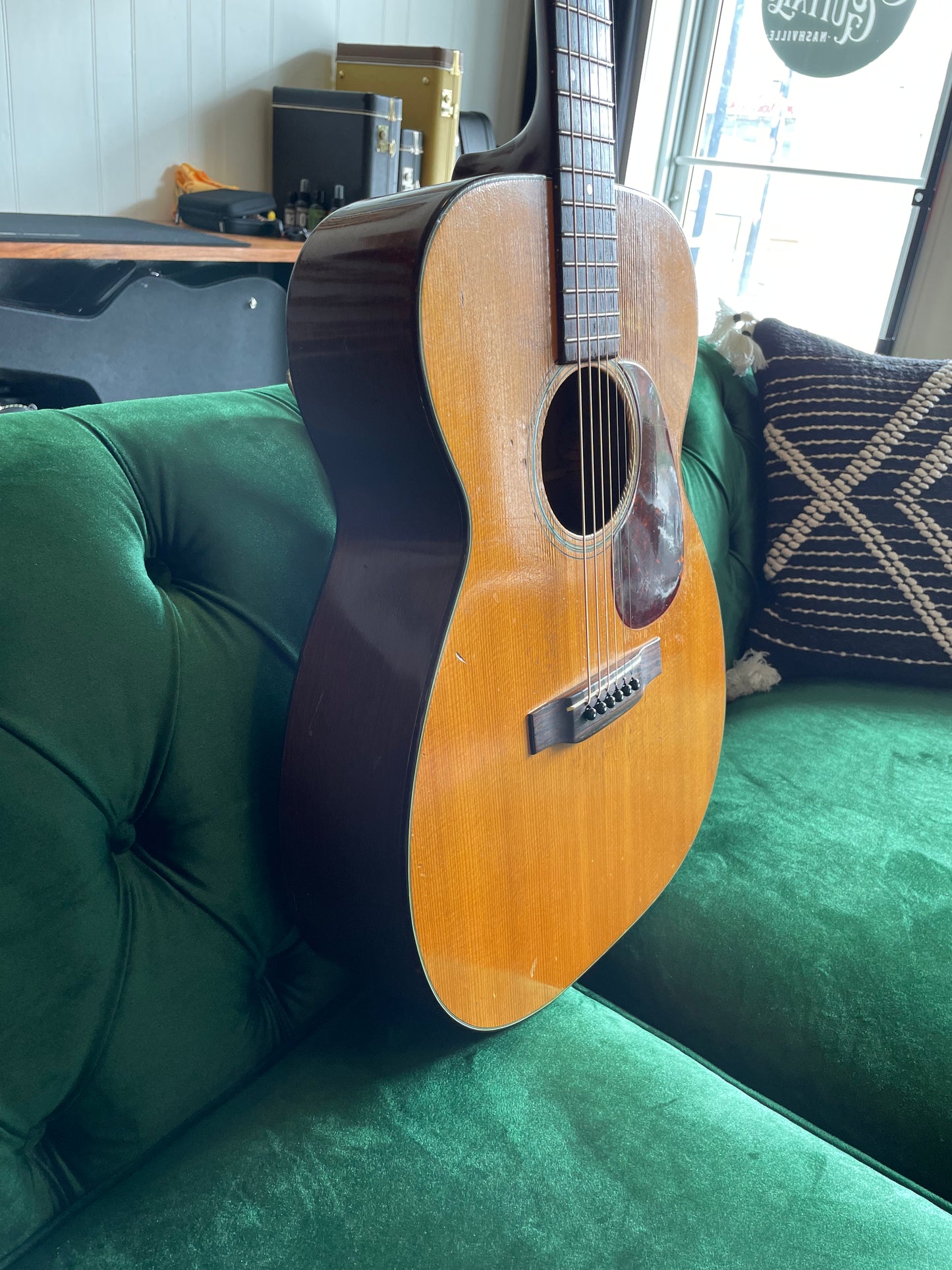 1952 Martin 00-18
