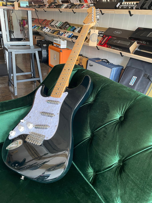 2004 Fender Mexican Strat Left-Handed