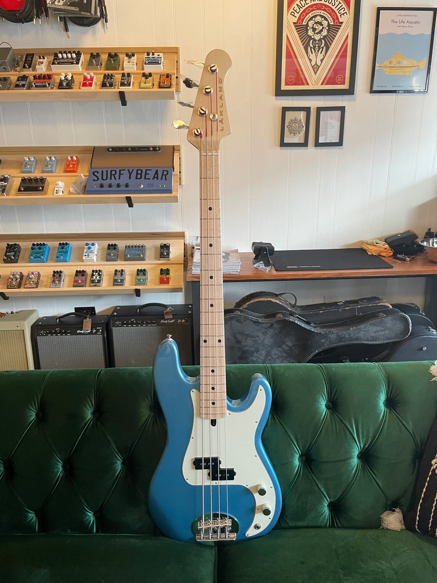 Lakland 44-64 Classic Lake Placid Blue