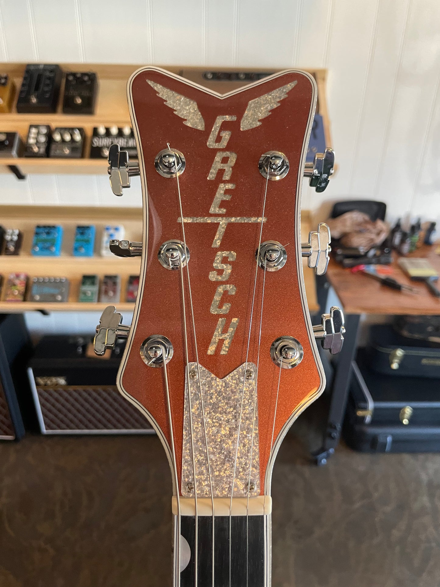Gretsch G6136T Limited Falcon 2 Tone Copper Sahara