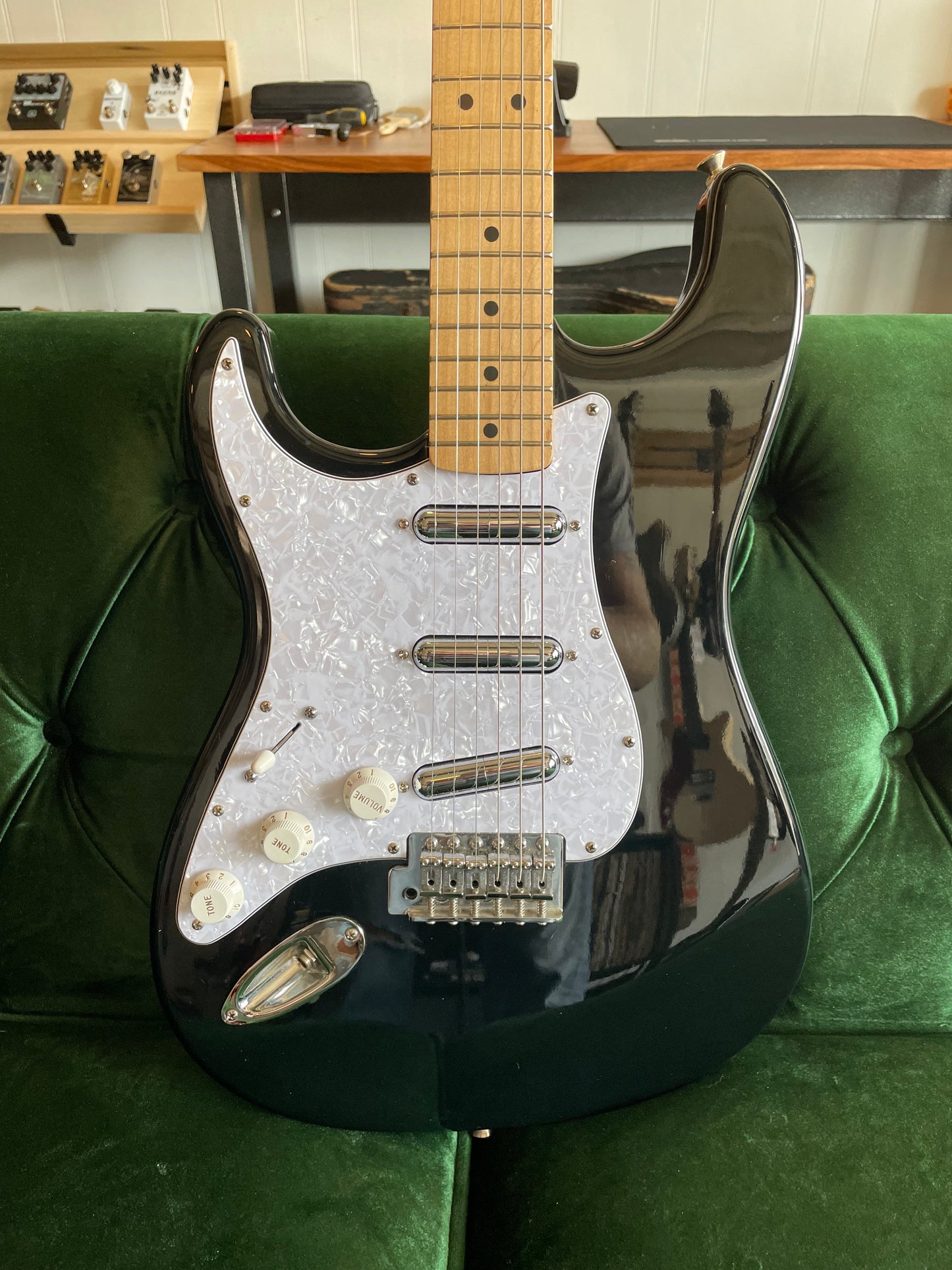 2004 Fender Mexican Strat Left-Handed
