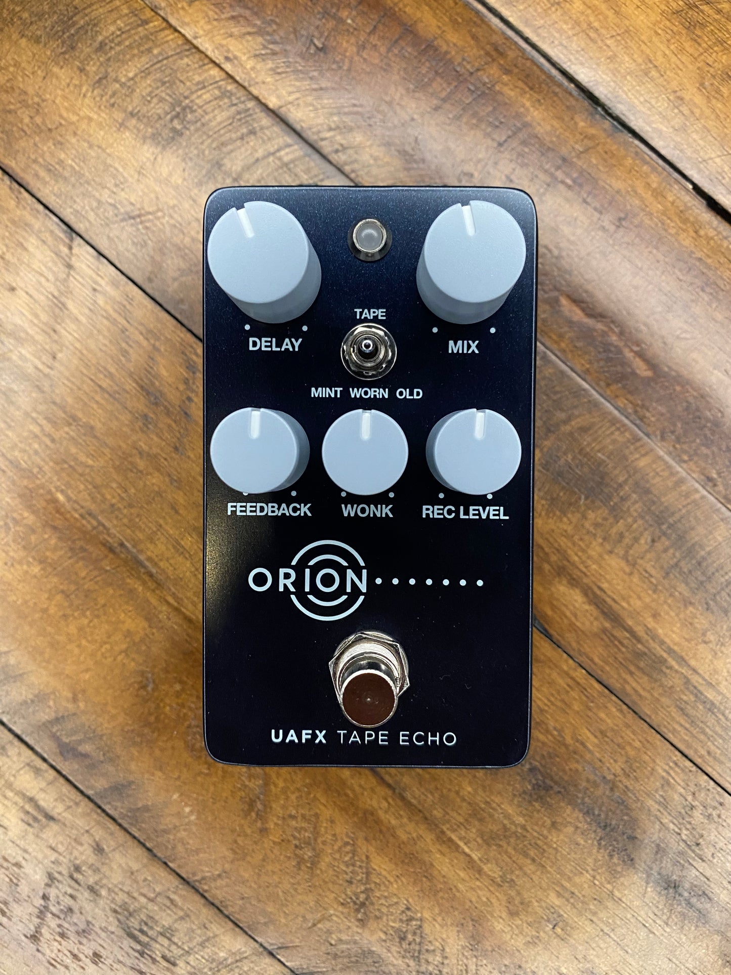 UAFX Orion | Tape Echo Pedal