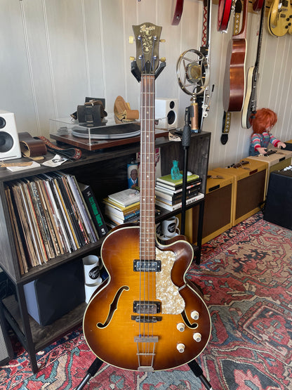 1965 Hofner Presidential Bass