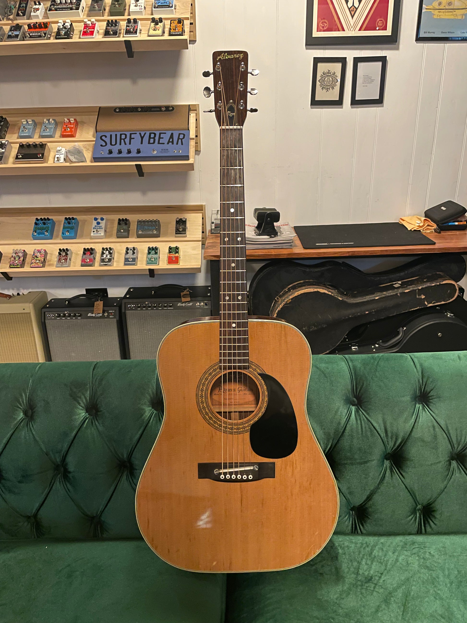 Alvarez 5023 acoustic guitar deals