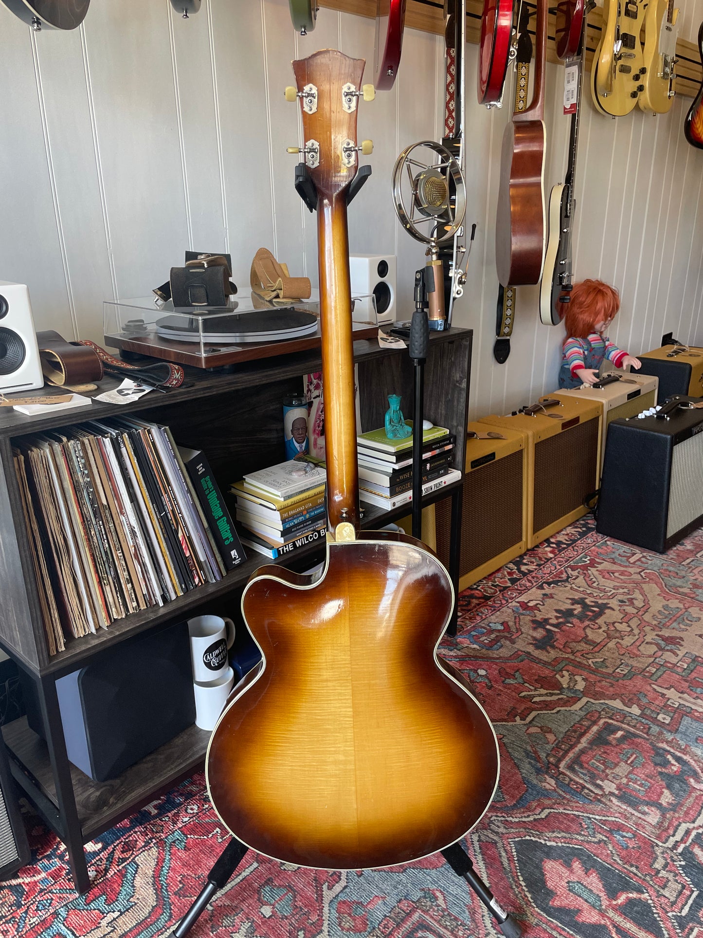 1965 Hofner Presidential Bass