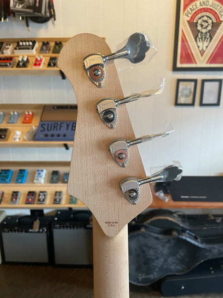 Lakland 44-64 Classic Lake Placid Blue
