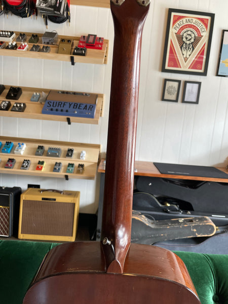 1952 Martin 00-18