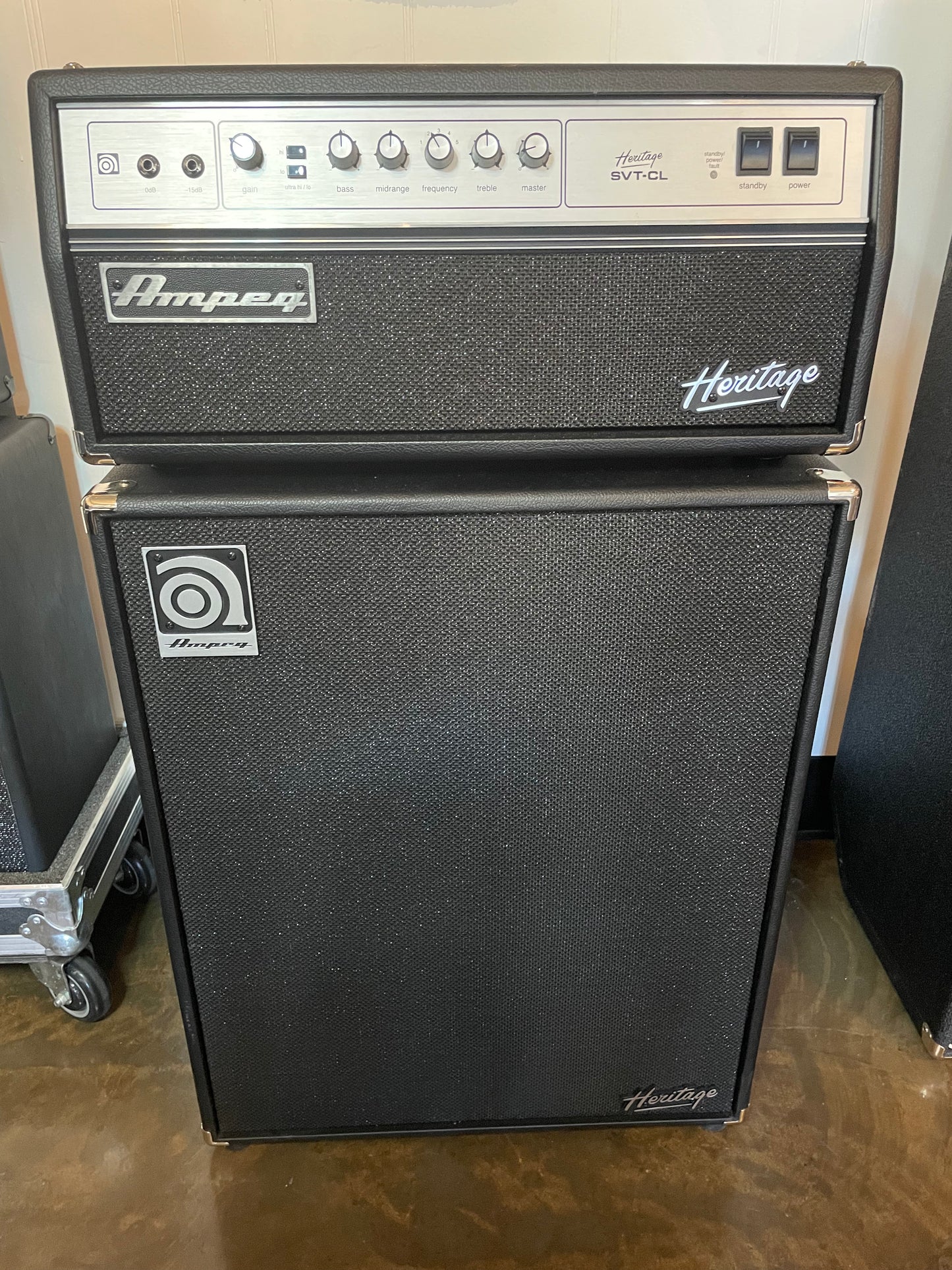 Ampeg SVT-CL Heritage Series Head and 410